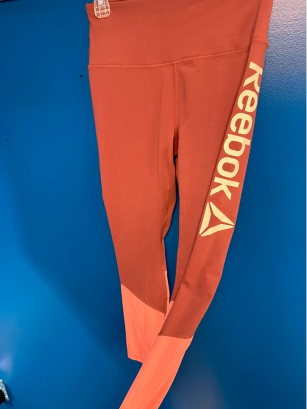 Reebok High Rise Colorblock Logo Leggings Terracotta Peach Small